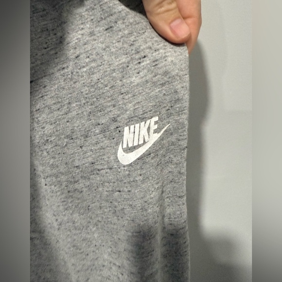 Nike sweatpant joggers size XXL - Picture 2 of 5